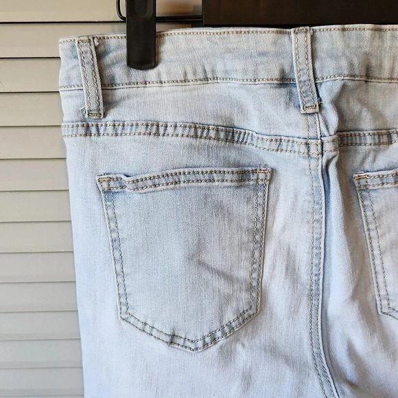Earl Jeans Light Blue Denim - Picture 8 of 12